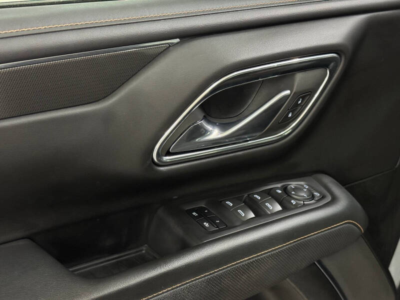 2023 GMC Yukon XL AT4