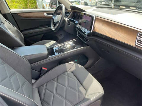 2024 Volkswagen Atlas SE