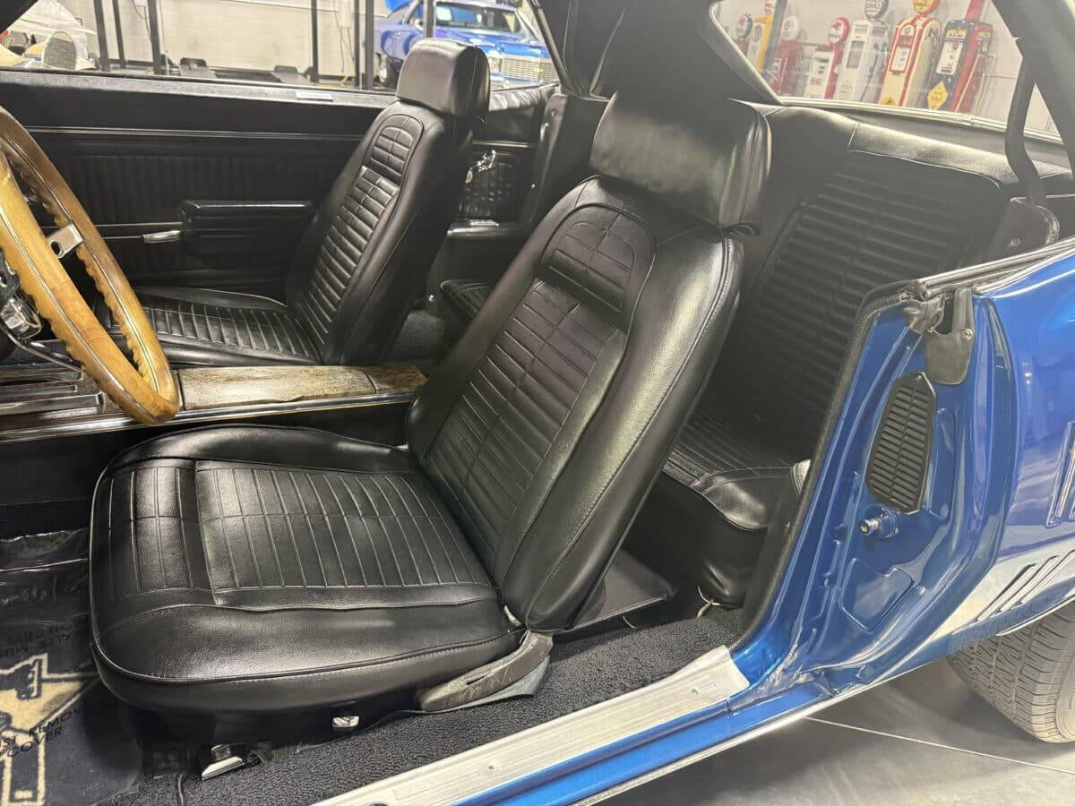 1968 Pontiac Firebird 31