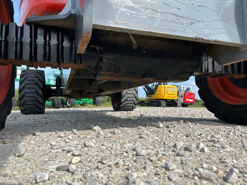 2016 Skyjack 86' Manlift