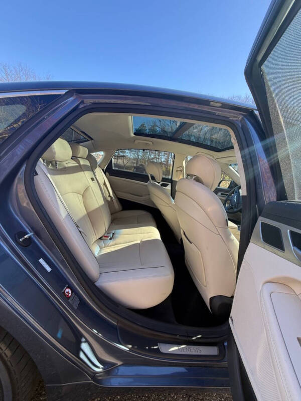 2015 Hyundai Genesis