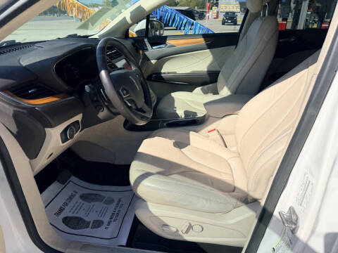 2017 Lincoln MKC Select