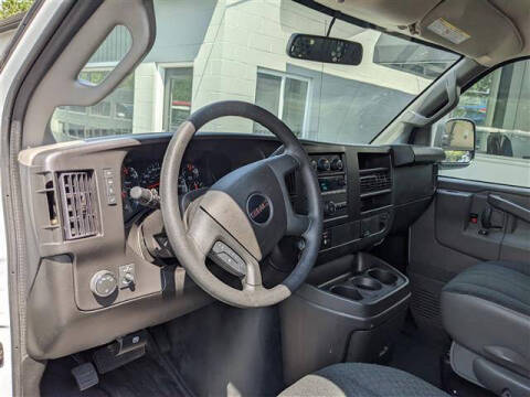 2024 GMC Savana 2500