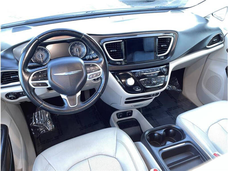 2018 Chrysler Pacifica Touring L
