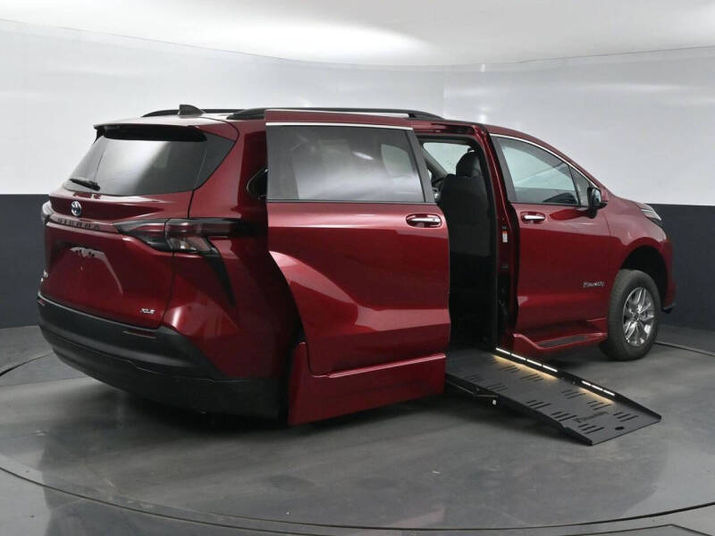 2025 Toyota Sienna