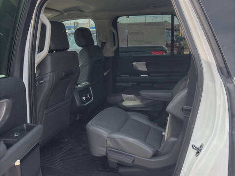 2026 Ford Expedition MAX Active
