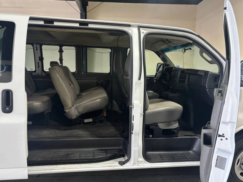 2016 Chevrolet Express LT 3500