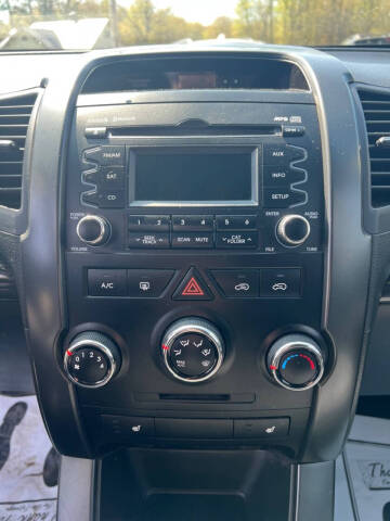 2012 Kia Sorento LX