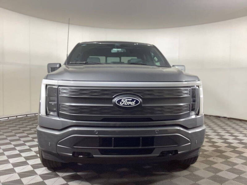 2025 Ford F-150 Lightning Lariat