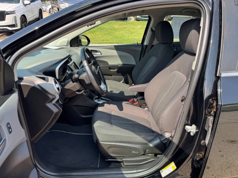 2018 Chevrolet Sonic LT Auto