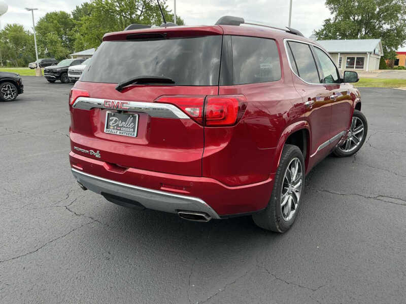2019 GMC Acadia Denali