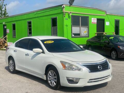 2014 Nissan Altima for sale at Marvin Motors in Kissimmee FL