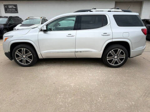 2017 GMC Acadia Denali