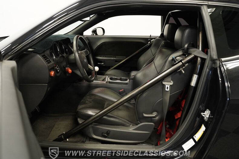 2010 Dodge Challenger SRT8