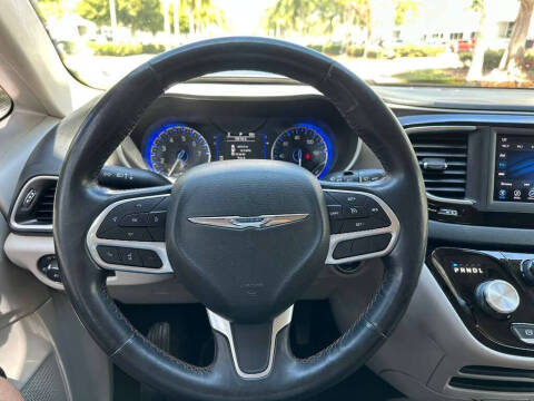 2020 Chrysler Pacifica Touring L