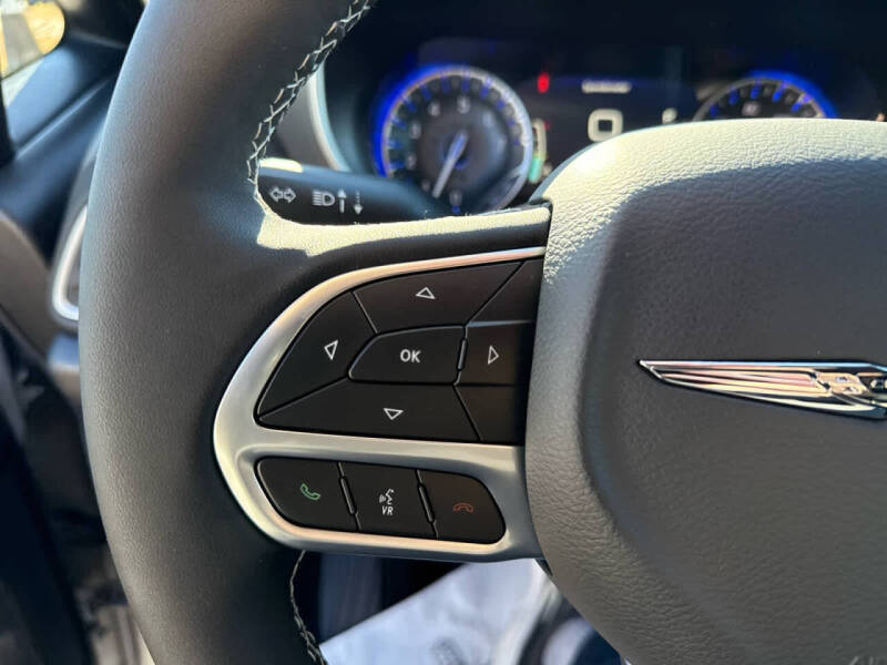 2026 Chrysler Voyager LX