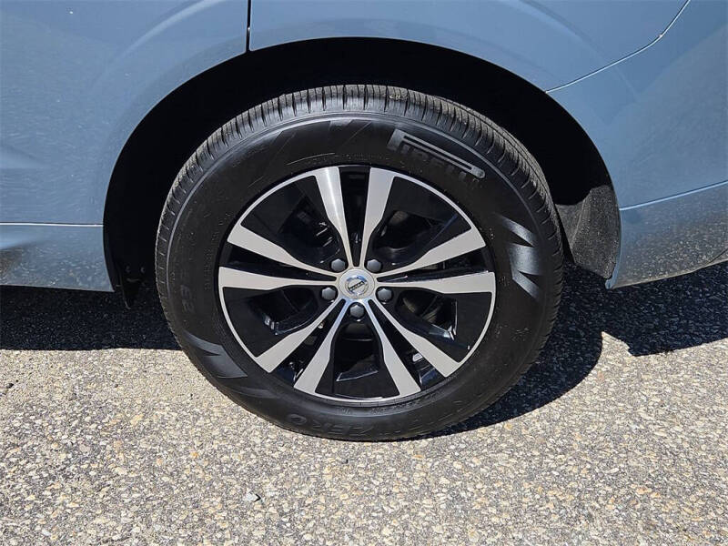 2023 Volvo XC60 B5 Core