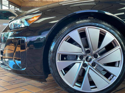 2022 Audi e-tron GT quattro Prestige