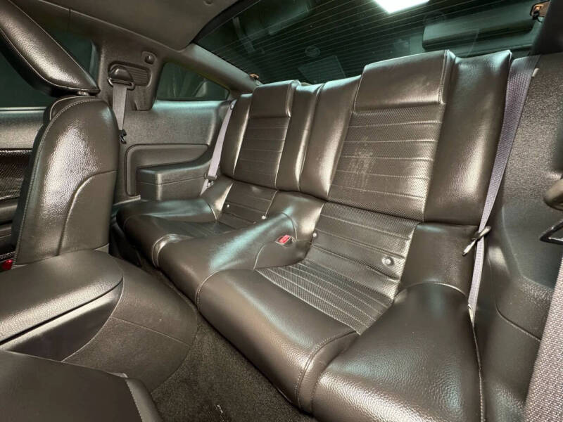 2005 Ford Mustang GT Deluxe