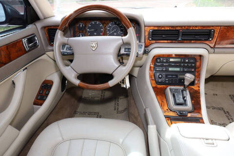 1997 Jaguar XJ-Series XJ6