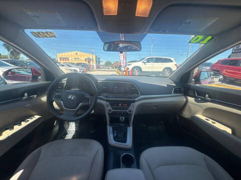 2018 Hyundai Elantra