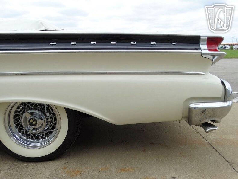 1957 Mercury Monterey