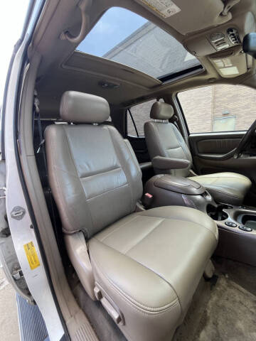 2004 Toyota Sequoia Limited