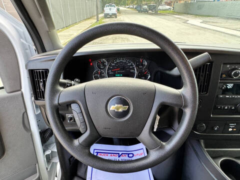 2023 Chevrolet Express 2500