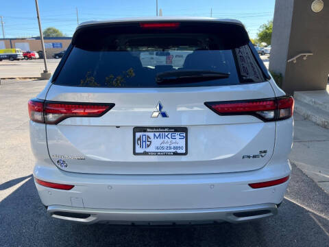 2024 Mitsubishi Outlander PHEV SE