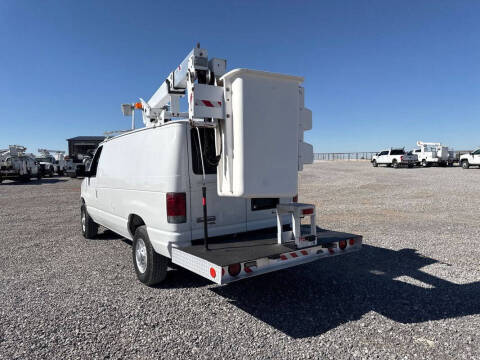 2010 Ford E-Series E-350 SD