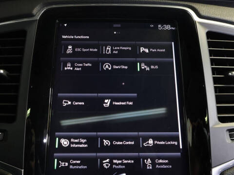 2020 Volvo XC90 T5 Momentum