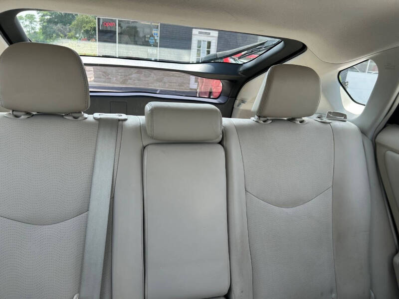 2010 Toyota Prius IV
