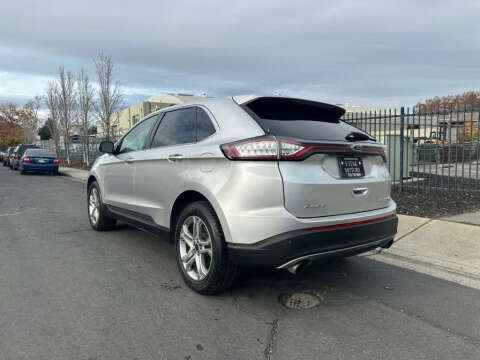 2016 Ford Edge Titanium