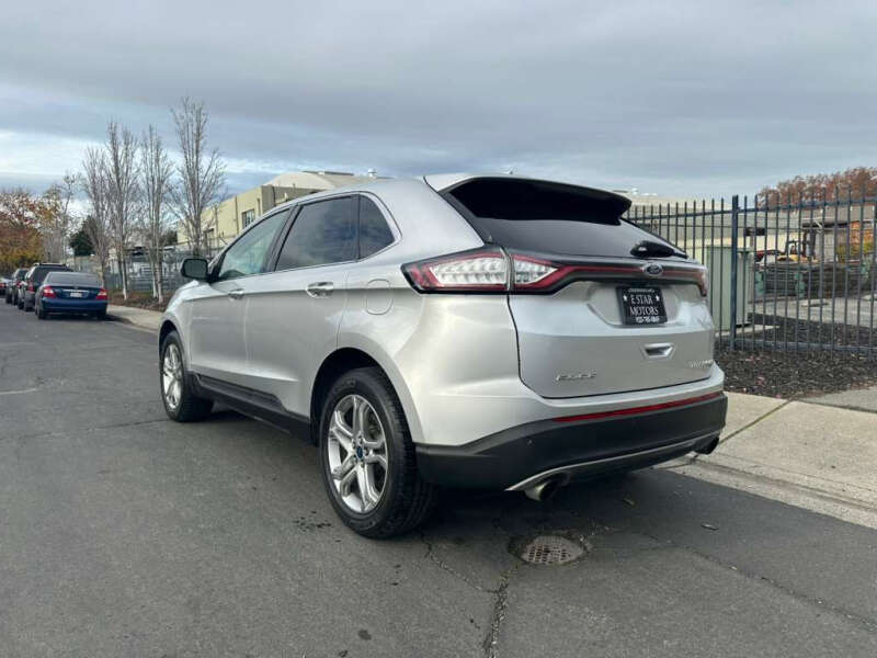 2016 Ford Edge Titanium