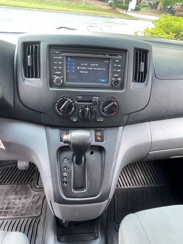 2014 Nissan NV200 SV