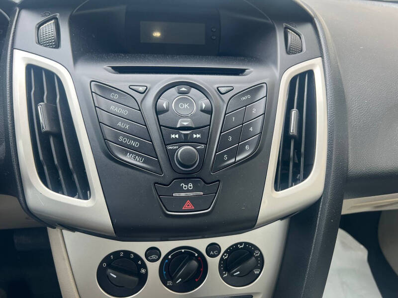 2012 Ford Focus SE