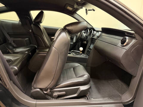 2006 Ford Mustang GT Deluxe