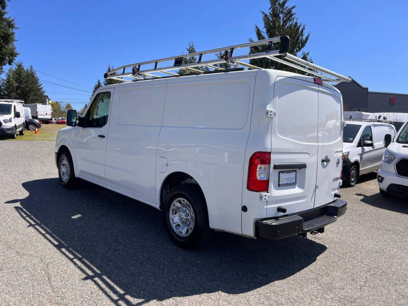 2021 Nissan NV