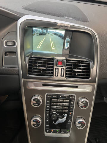 2016 Volvo XC60 T6 Platinum