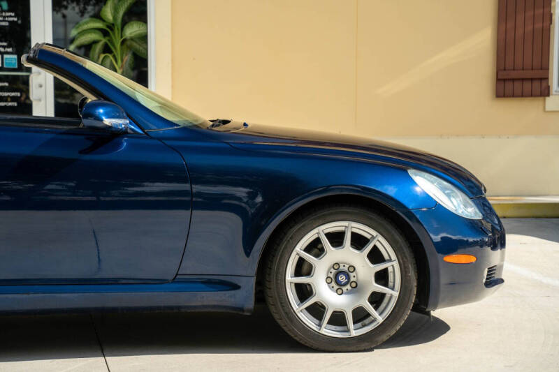 2005 Lexus SC 430