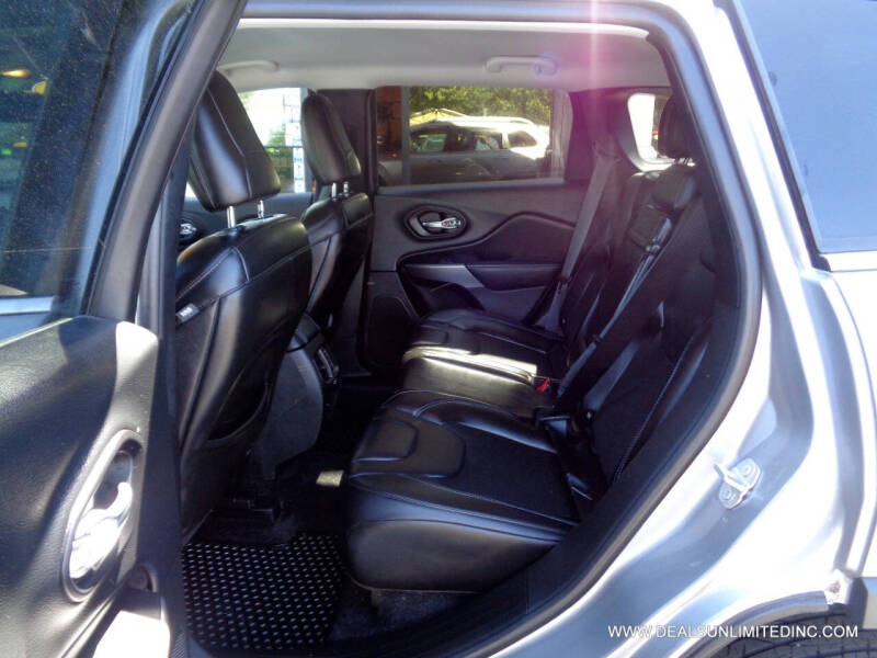2019 Jeep Cherokee Latitude Plus