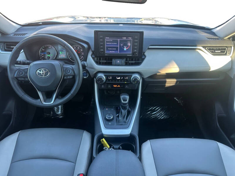 2021 Toyota RAV4 Hybrid XLE Premium