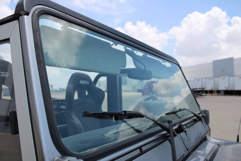 1988 Land Rover Defender