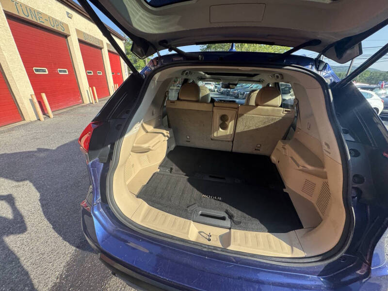 2017 Nissan Rogue SL