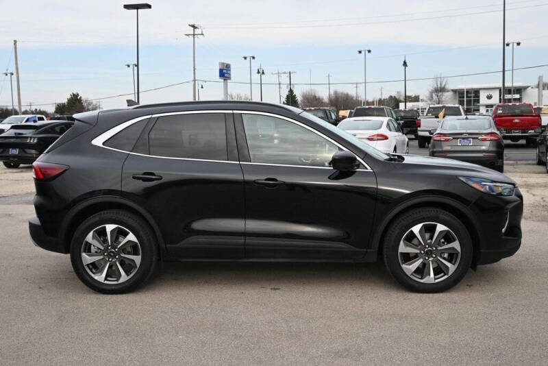 2023 Ford Escape Platinum