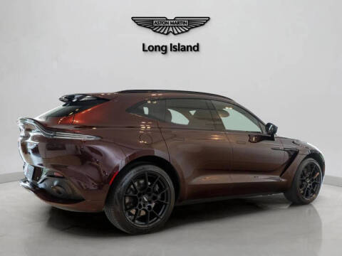 2022 Aston Martin DBX