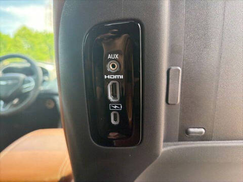 2025 Chrysler Pacifica Pinnacle