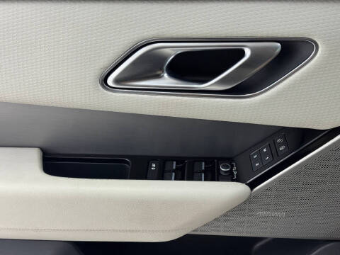 2019 Land Rover Range Rover Velar P250 R-Dynamic SE