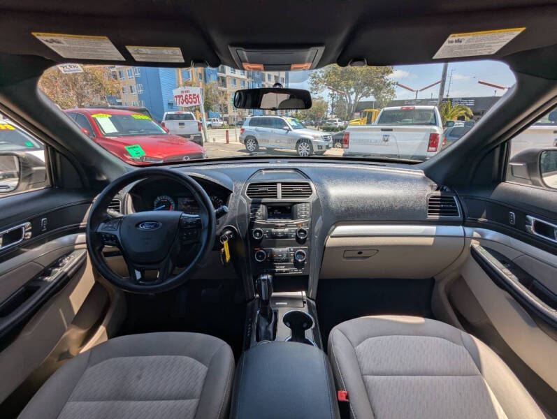 2018 Ford Explorer
