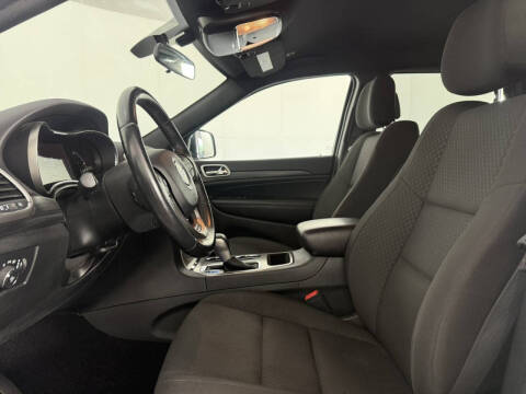 2019 Jeep Grand Cherokee Laredo E